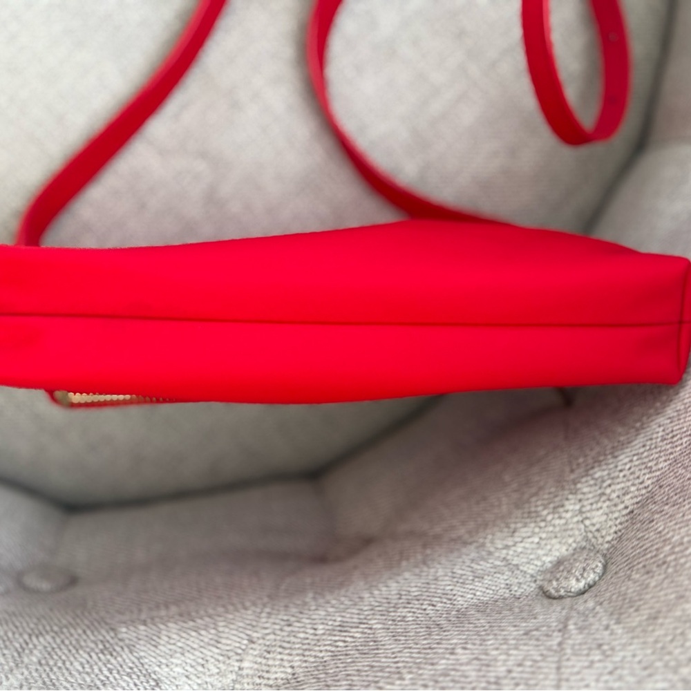 NWT Kate Spade Classic Nylon Mini Carson Crossbody RED Zipper Purse - Picture 6 of 8